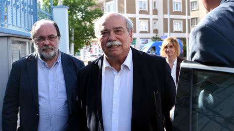 T­u­t­u­k­l­u­ ­i­k­i­ ­a­s­k­e­r­e­ ­Y­u­n­a­n­ ­M­e­c­l­i­s­ ­B­a­ş­k­a­n­ı­­n­d­a­n­ ­z­i­y­a­r­e­t­